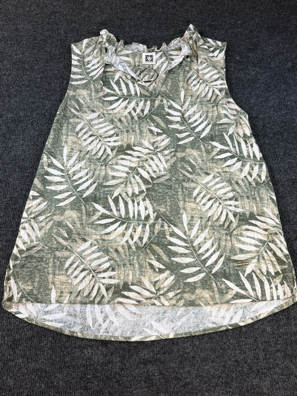Anne Klein Sleeveless Ruffle Collar Leaf Print Top - Green